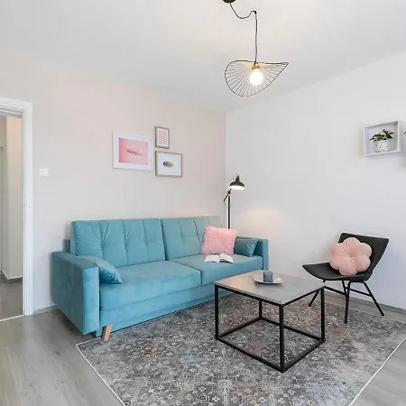 Center With Private Garden And Bbq Apartment *